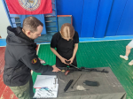 Старшеклассники соревновались в разборке автомата, снаряжении магазина и оказании первой помощи