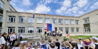 День знаний в средней школе №4 отметили с почетными гостями и запуском «Самолетиков будущего» - Выксунская епархия
