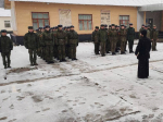 Клирик Благовещенского благочиния напутствовал новобранцев