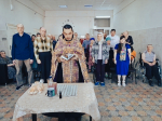 Таинство Елеосвящения в благочиниях организовано для маломобильных нуждающихся