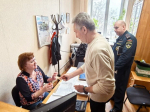 Представитель Выксунского благочиния поздравил сотрудников МЧС с Пасхой